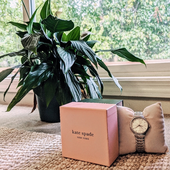 Kate Spade Scallop Rosebank 32mm Quartz Wa… - Picture 2 of 3